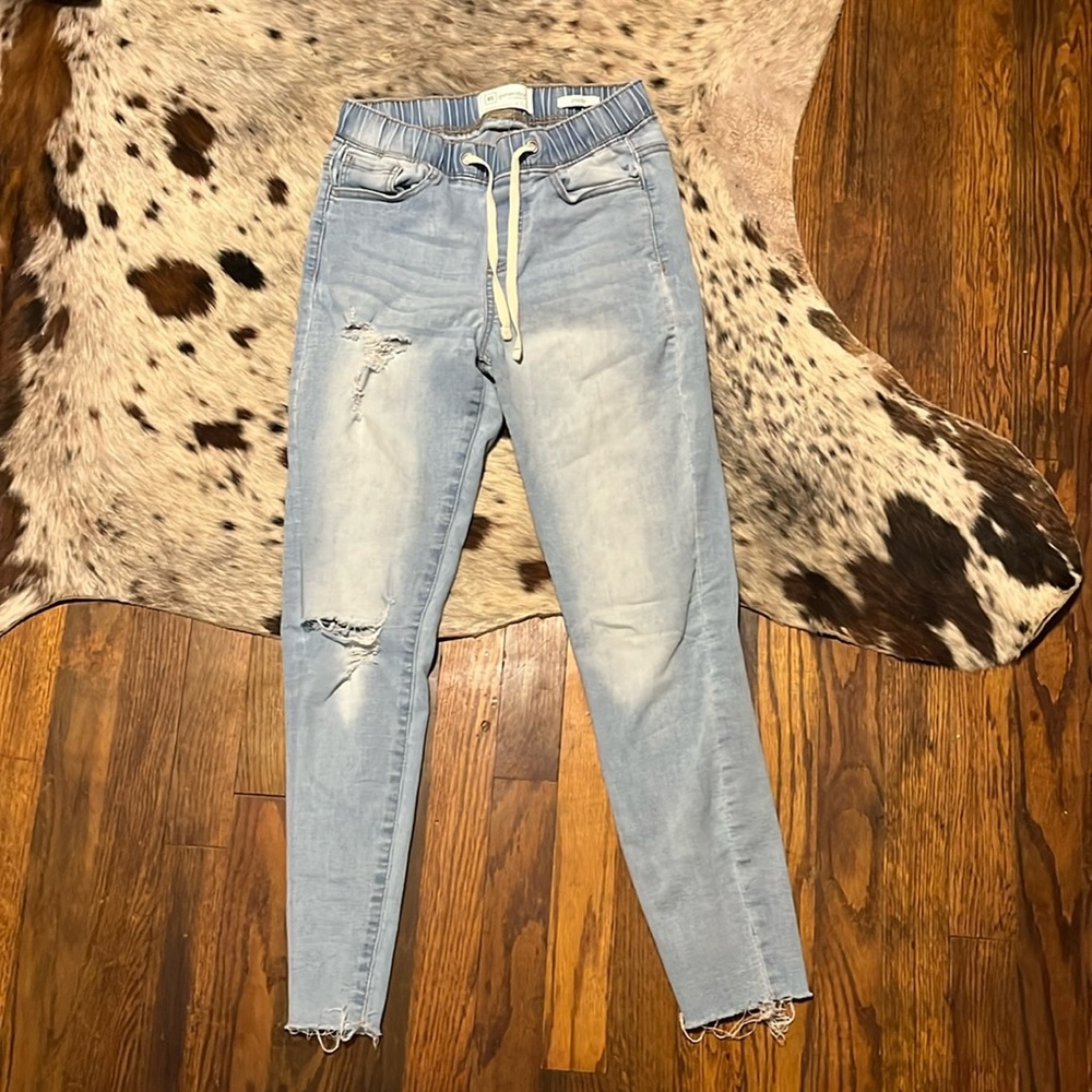 Size 0, jeans